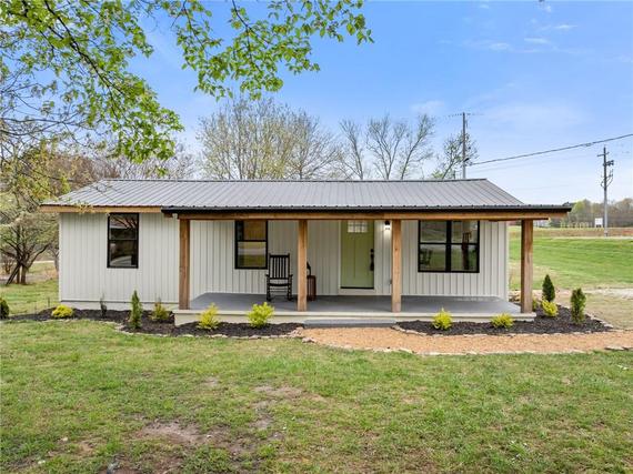 New Homes with Master Bedrooms on the 1st Floor That Attend South Habersham Middle School: March 28th to April 3rd