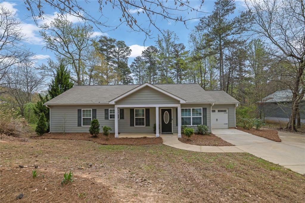5706 Forest Pl., Acworth, GA 30102
