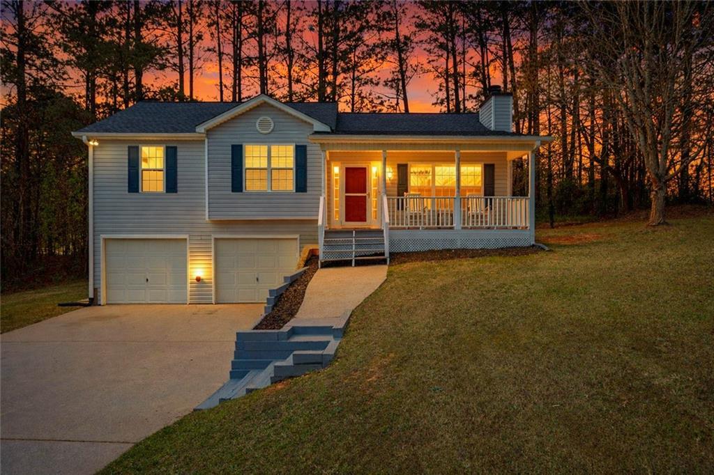 135 Lenox Ct., Hiram, GA 30141