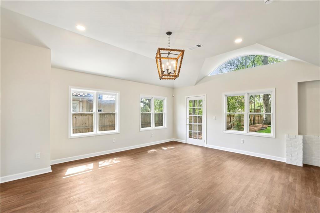 21 Brighton Rd., Atlanta, GA 30309