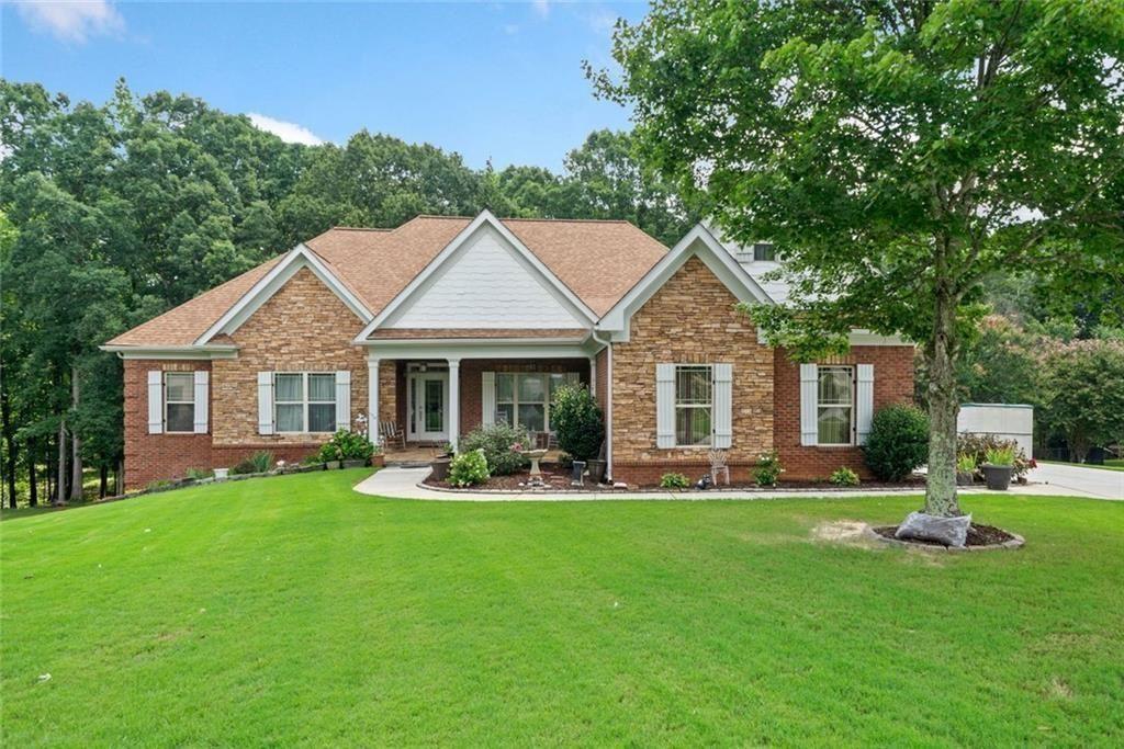 2200 Spruce Lake Dr., Dacula, GA 30019