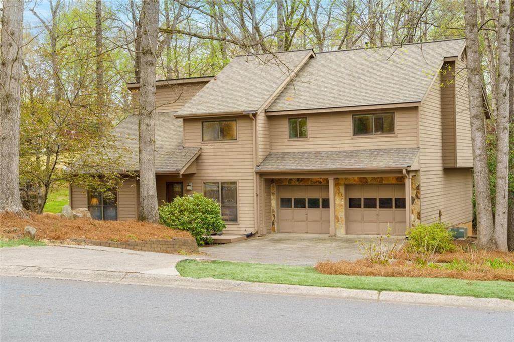 2252 Chimney Springs, Marietta, GA 30062