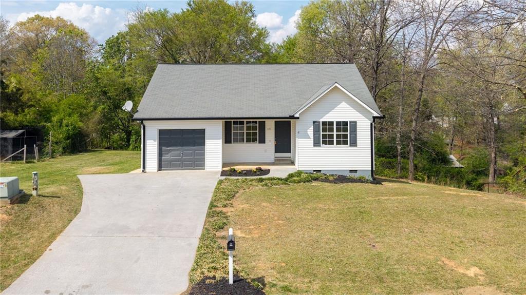 110 Walraven Way, Calhoun, GA 30701