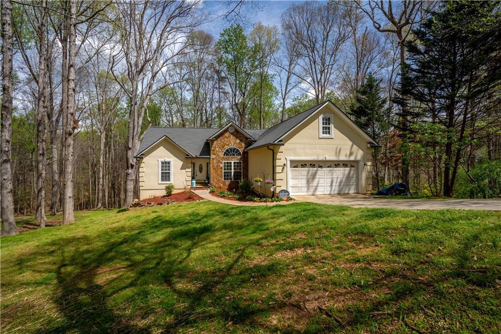 3724 Lexington Ct., Gainesville, GA 30504