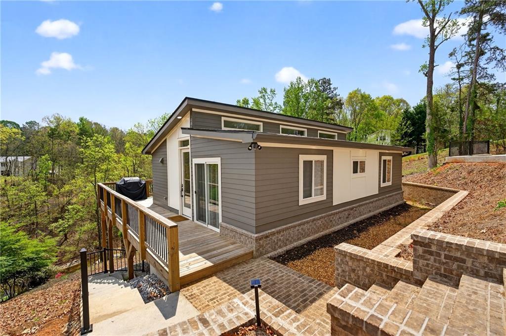 6564 Bermuda Ln., Flowery Branch, GA 30542