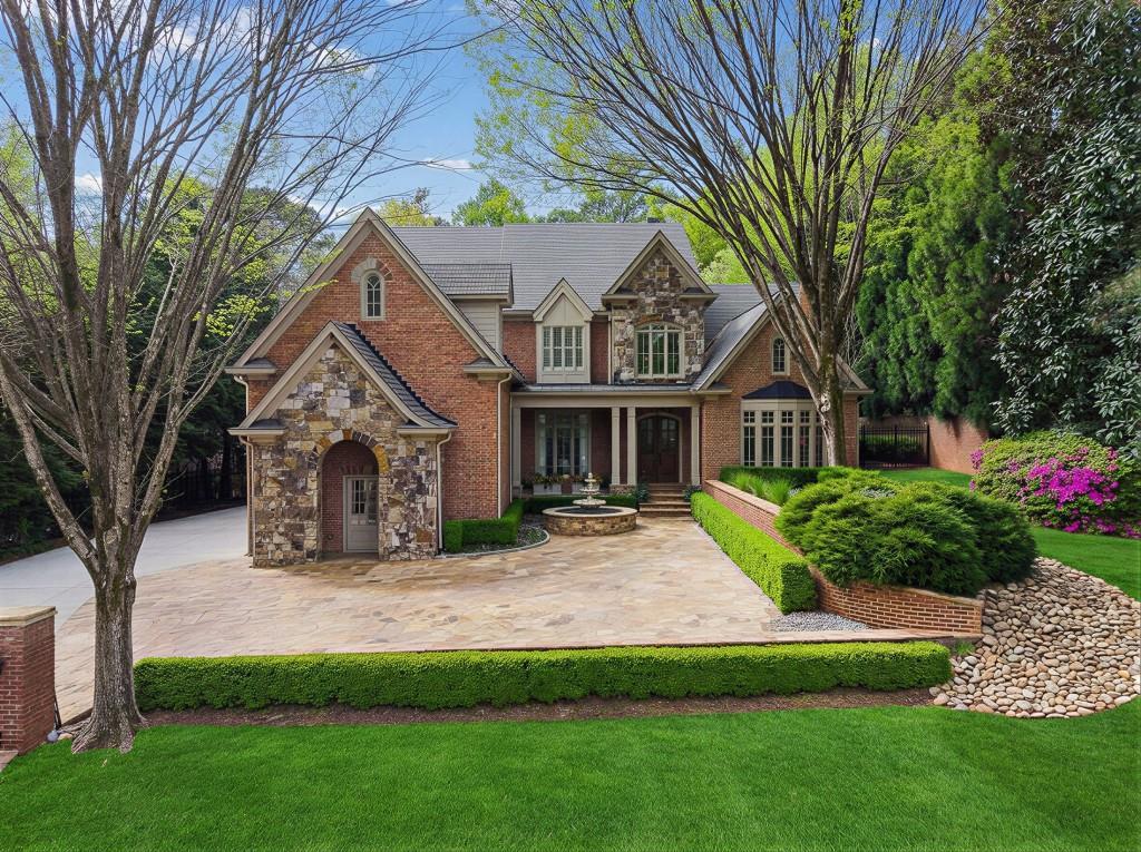 4966 Long Island Dr., Atlanta, GA 30327