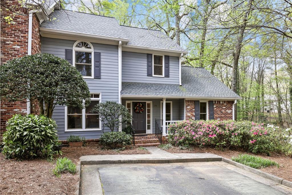 175 Riverview Tr., Roswell, GA 30075