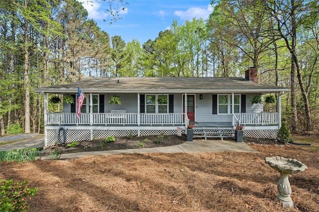 537 Toonigh Rd., Woodstock, GA 30188