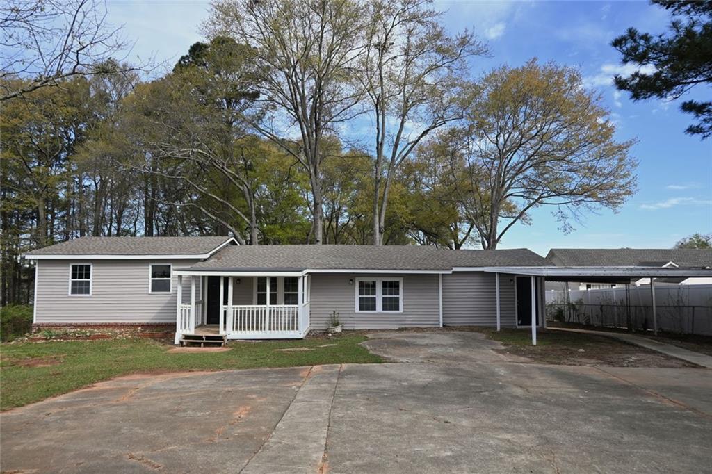 311 Thomas Dorsey Dr., Villa Rica, GA 30180