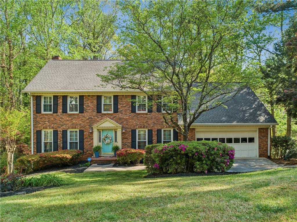 2946 Thornridge Dr., Atlanta, GA 30340