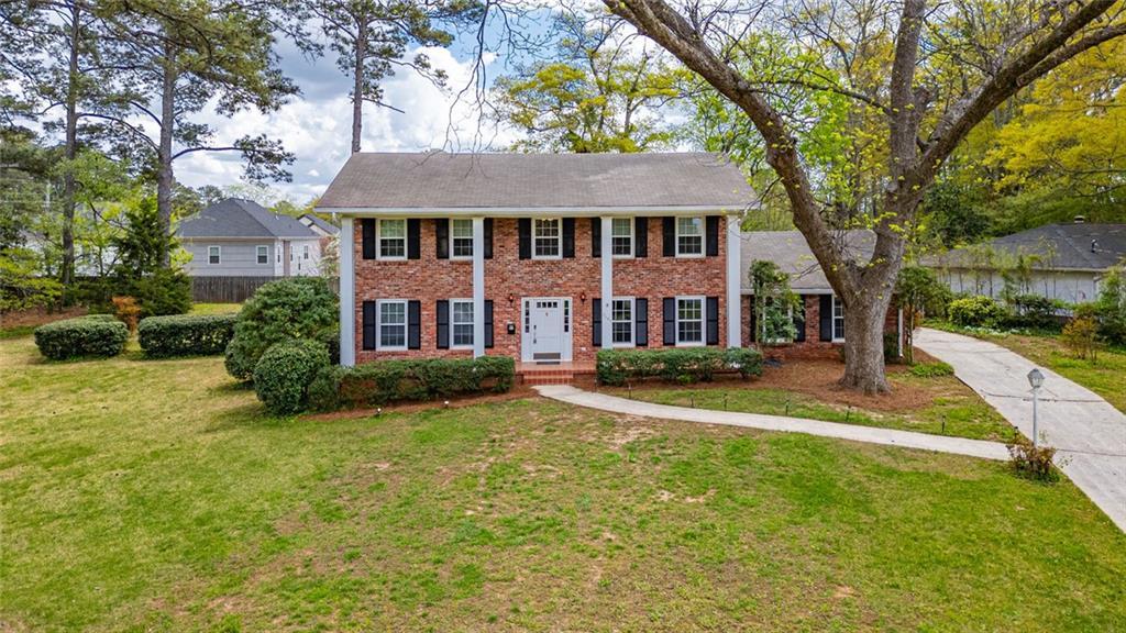 2484 Powers Ferry Dr., Marietta, GA 30067