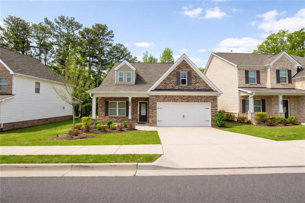 615 Clark Lake Estates Dr., Grayson, GA 30017