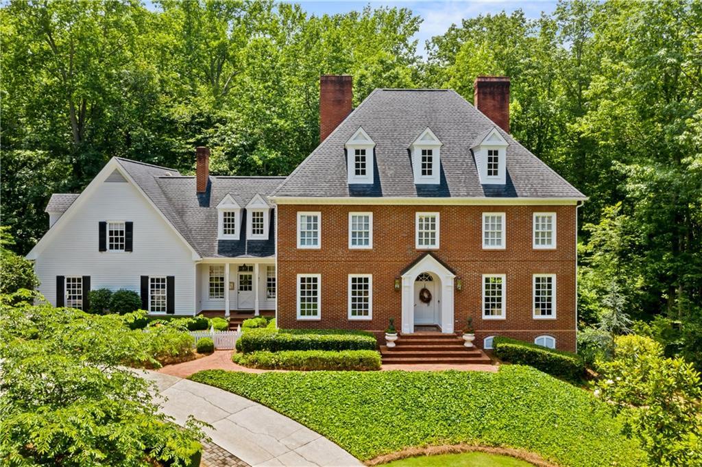 420 Fawn Glen Dr., Roswell, GA 30075