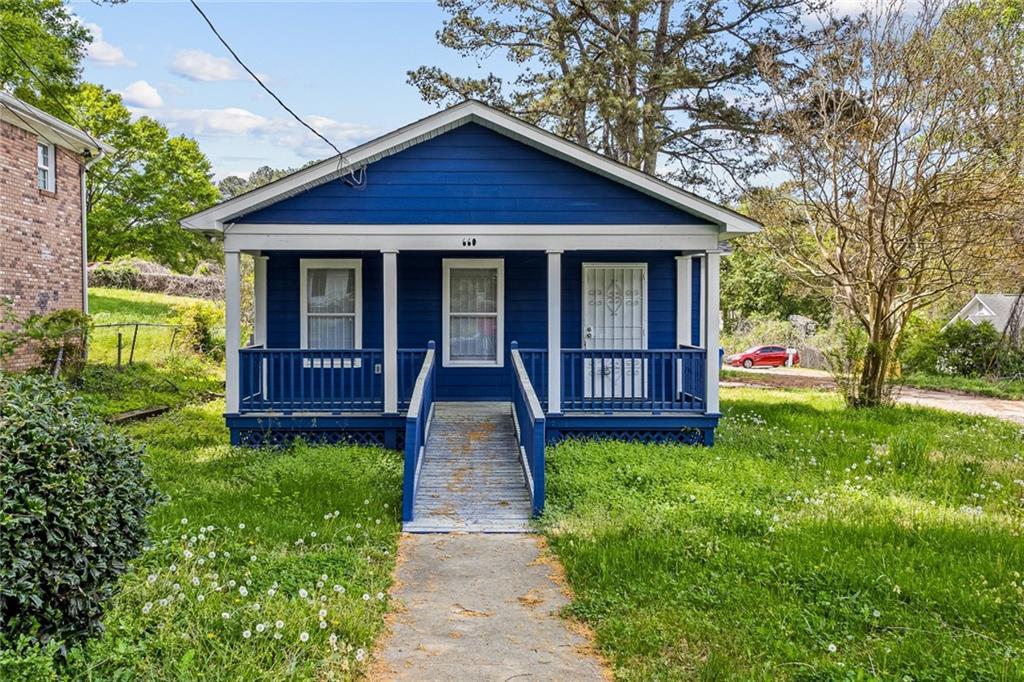 660 Cedar Ave., Atlanta, GA 30318