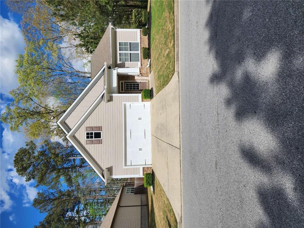 1072 Creekhead Dr., Villa Rica, GA 30180