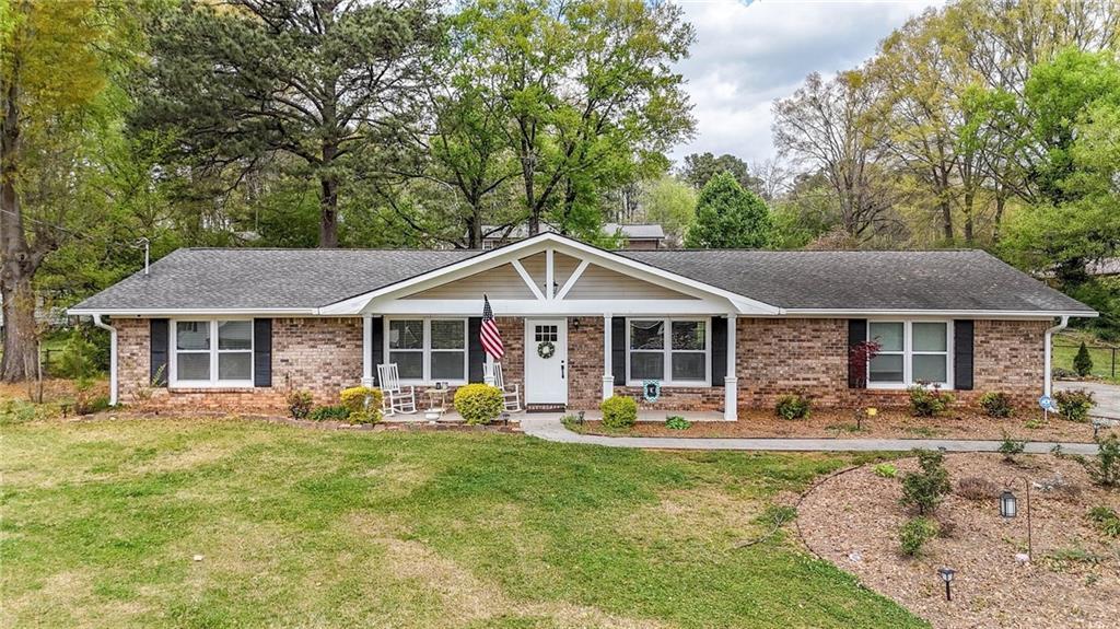 102 Ivy Ln., Calhoun, GA 30701