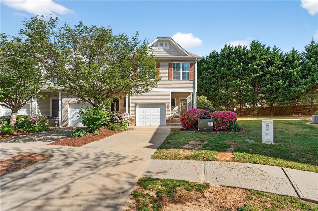 4638 Beacon Ridge Ln., Flowery Branch, GA 30542