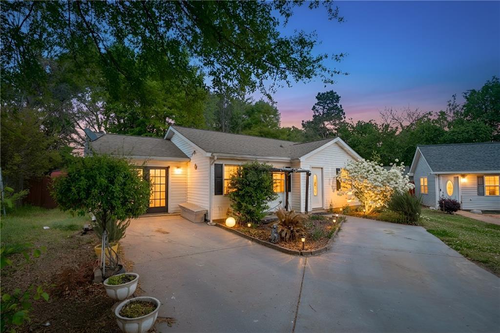 385 Buckingham Ter., Athens, GA 30607