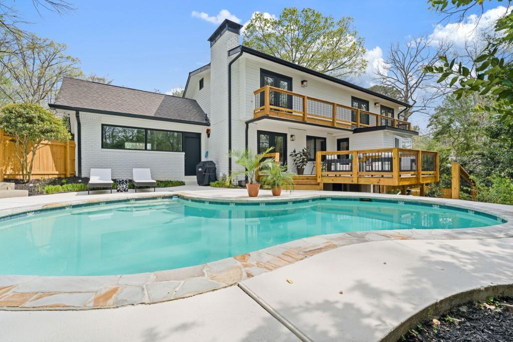 264 Devonwood Dr., Sandy Springs, GA 30328