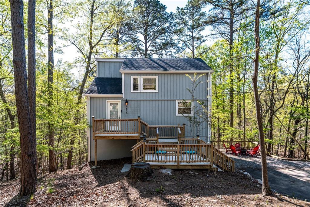 225 Chickasaw Dr., Waleska, GA 30183