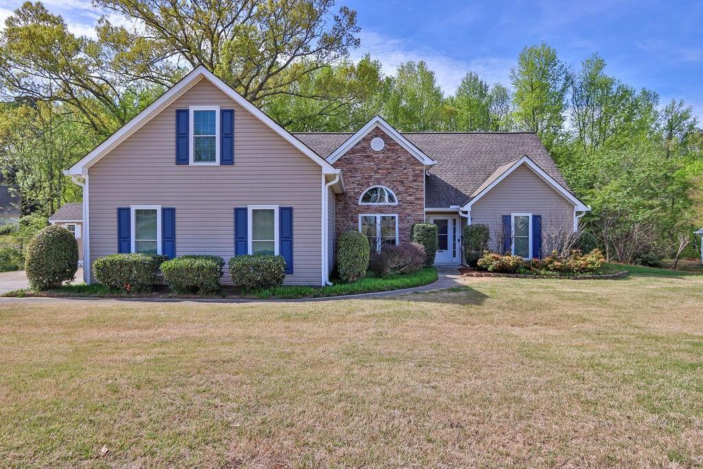 6211 Wilmington Way, Flowery Branch, GA 30542