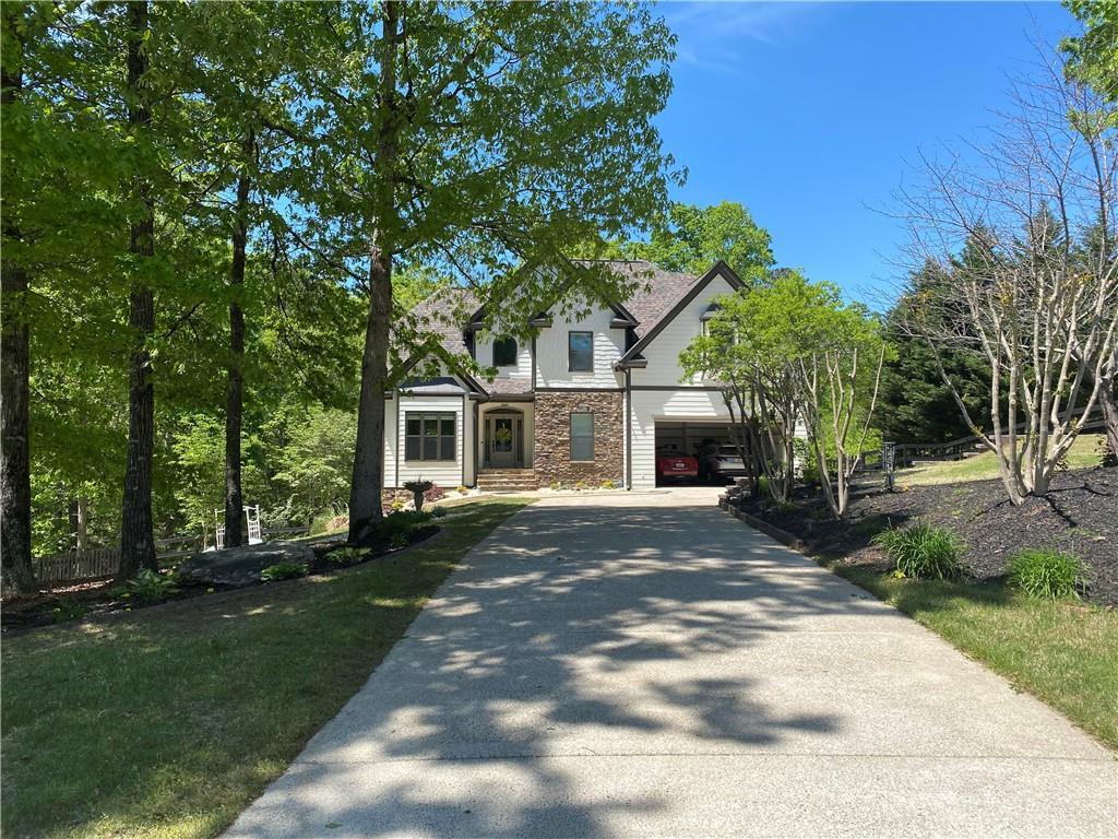 207 Oakwind Ct., Canton, GA 30114