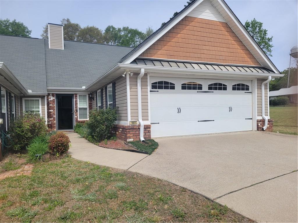 1911 School House Ln., Temple, GA 30179