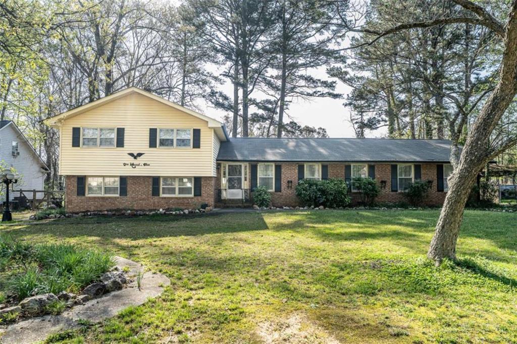 103 Rolling Oaks Dr., Rome, GA 30165