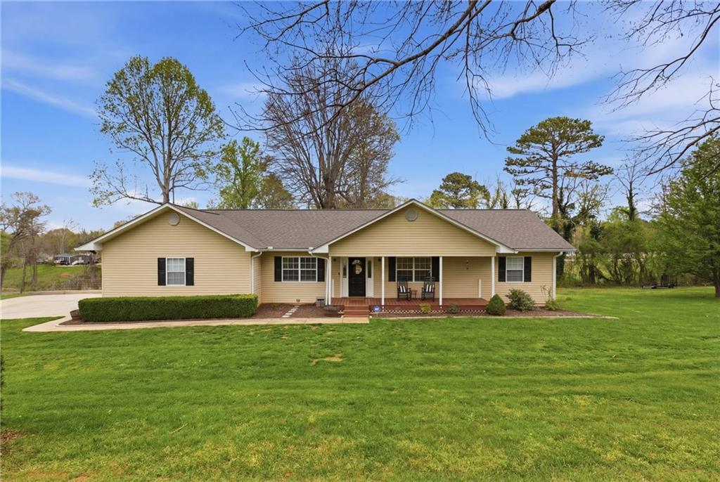 205 Cook St., Alto, GA 30510