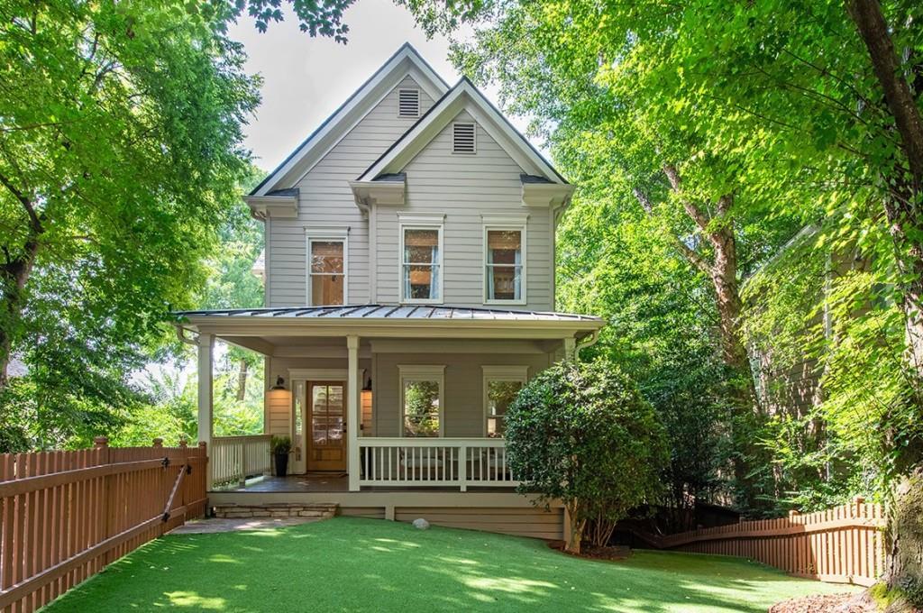 1064 Davis Cir., Atlanta, GA 30318