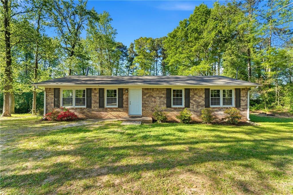 172 Mona Pl., Dallas, GA 30132
