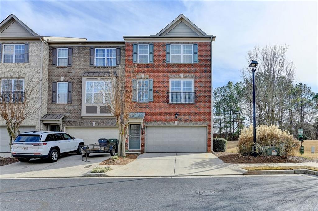 5716 Pine Oak Dr., Peachtree Corners, GA 30092