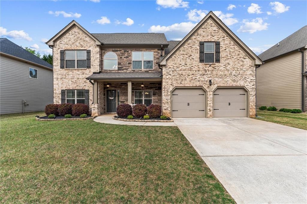 705 Lilac Mist Dr., Loganville, GA 30052