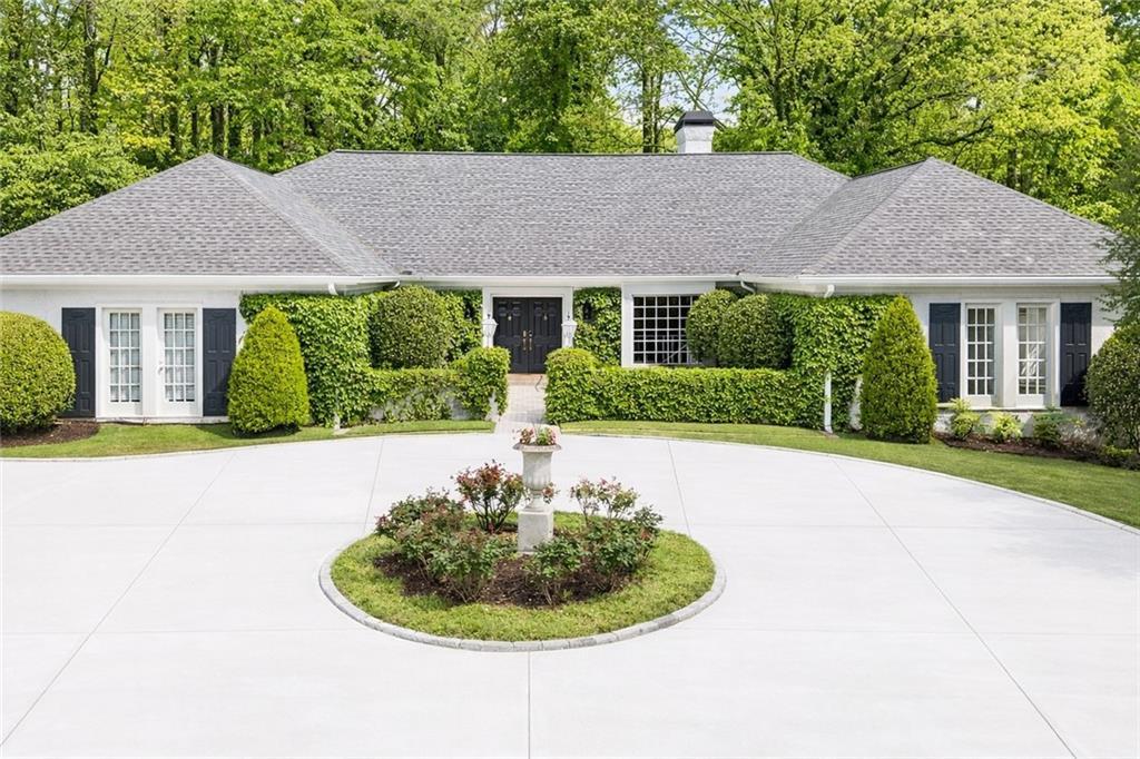 875 Heards Ferry Rd., Atlanta, GA 30328