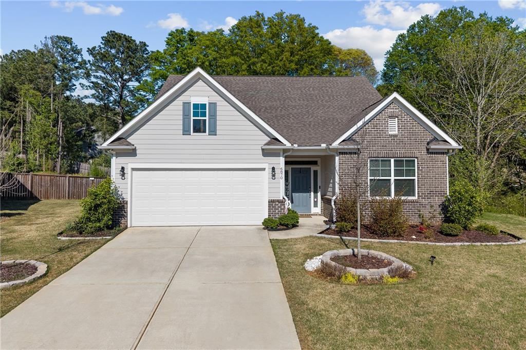 6870 Kate Ln., Flowery Branch, GA 30542