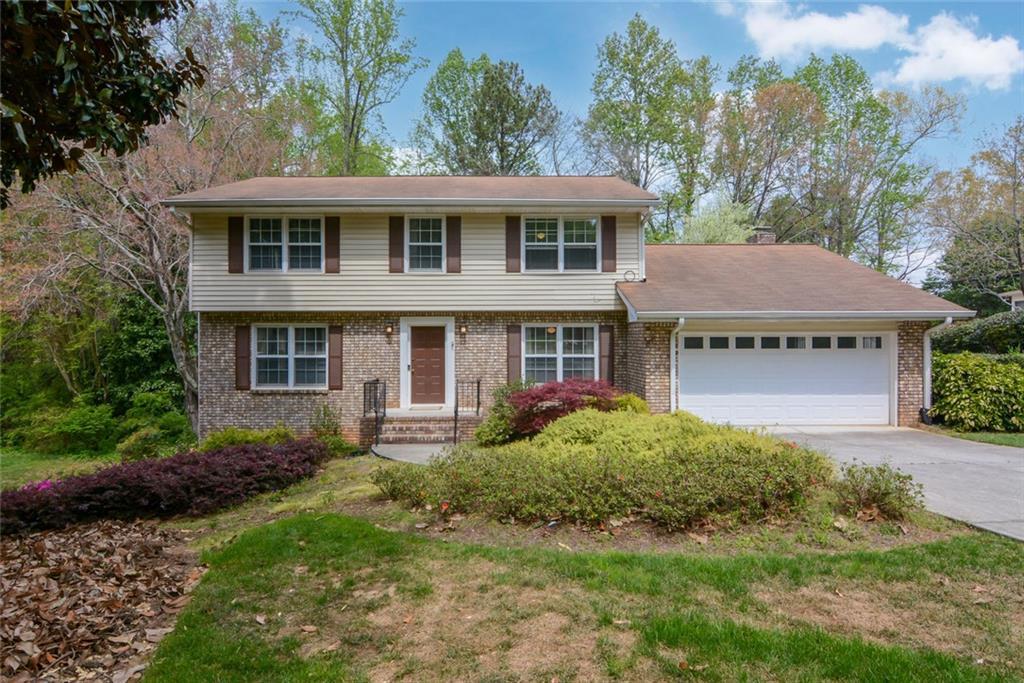 2468 Mary Briggs Ct., Dunwoody, GA 30360