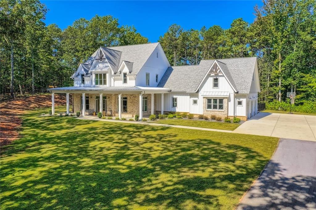 846 Holland Rd., Powder Springs, GA 30127