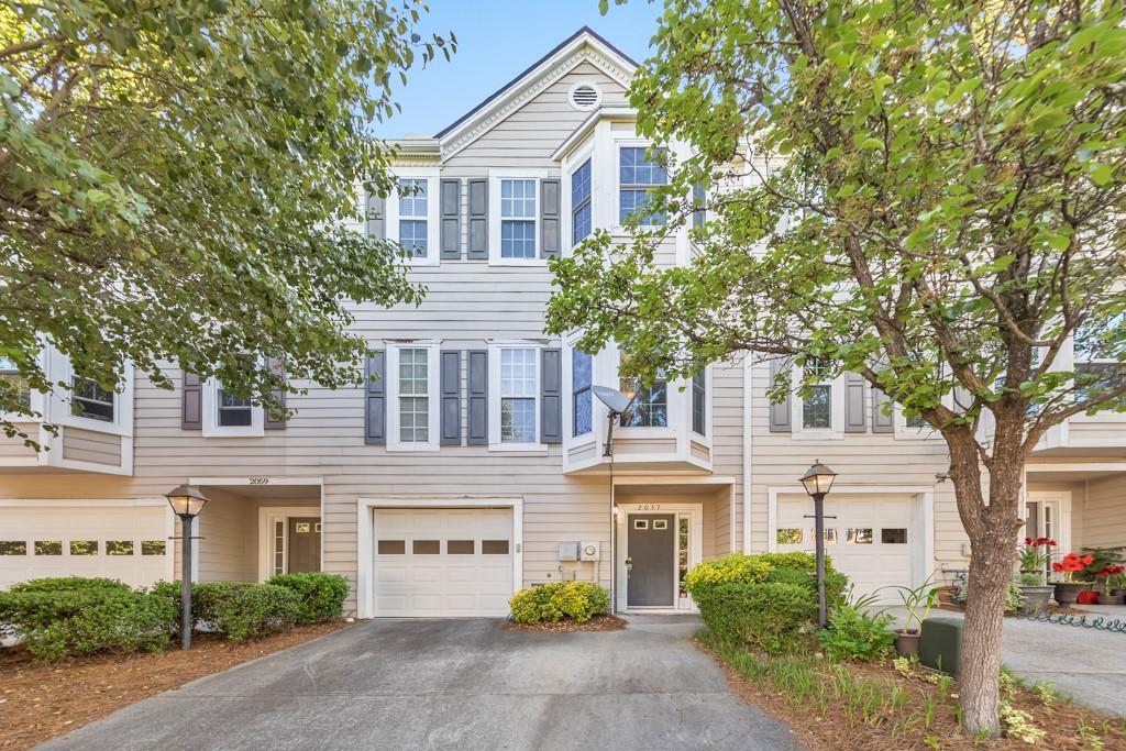 2057 Pinnacle Pointe Dr., Norcross, GA 30071