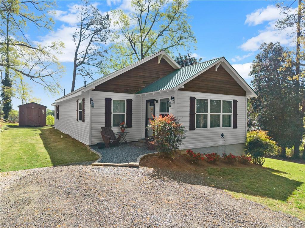 181 Forest Ave., Toccoa, GA 30577