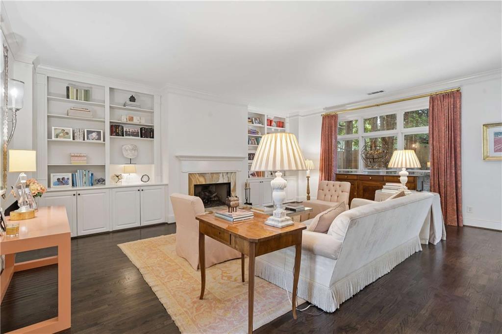 1153 Brookhaven Commons Dr., Brookhaven, GA 30319