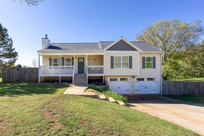 53 Adams Ln., Rockmart, GA 30153