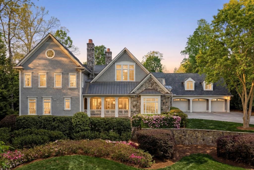 516 Tara Tr., Atlanta, GA 30327