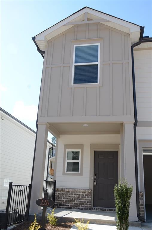 226 Wells Cir., Canton, GA 30114