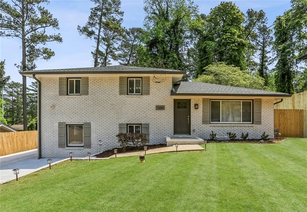 1888 La Mesa Ln., Decatur, GA 30032