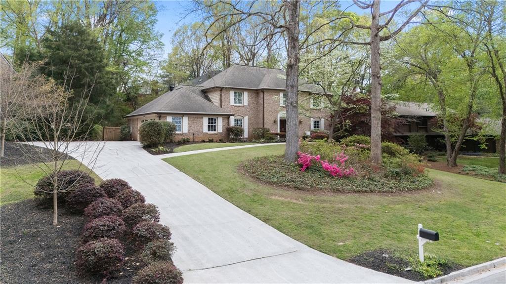 760 Old Campus Tr., Atlanta, GA 30328