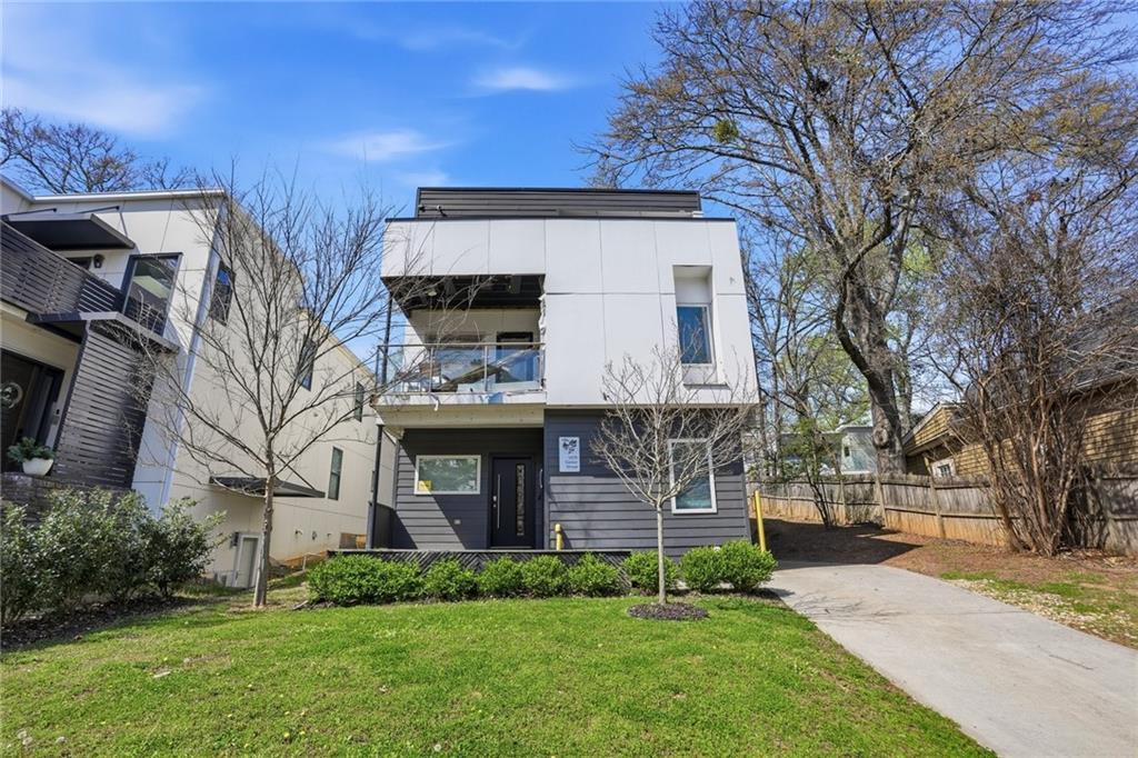 1076 Center St., Atlanta, GA 30318