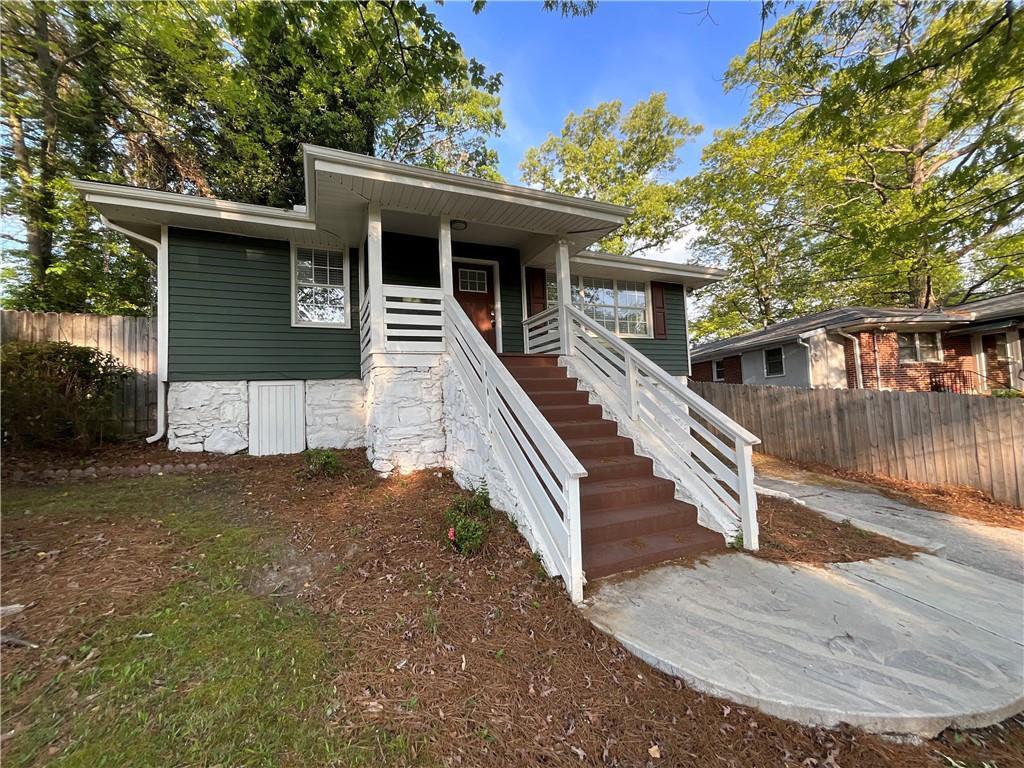 136 Victor Cir., Atlanta, GA 30314