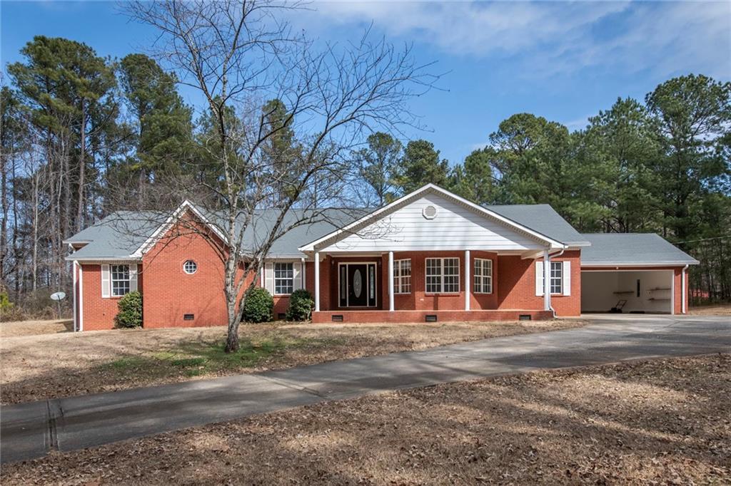 2165 Bakers Bridge Rd., Douglasville, GA 30134