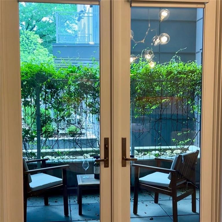 775 Juniper St. #220, Atlanta, GA 30308