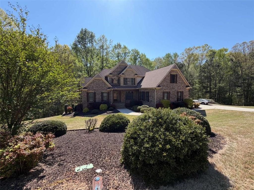 4726 Quailwood Dr., Flowery Branch, GA 30542